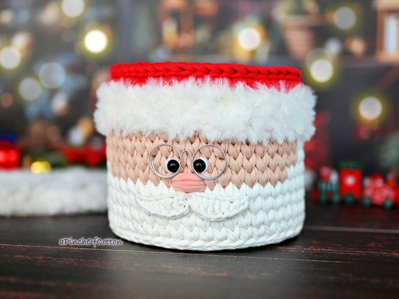 Santa Claus basket crochet PATTERN