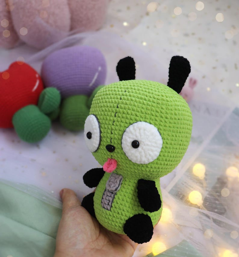 Gir-Invader Zim- Amigurumi Crochet Pattern