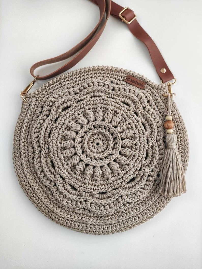 Round crochet bag pattern