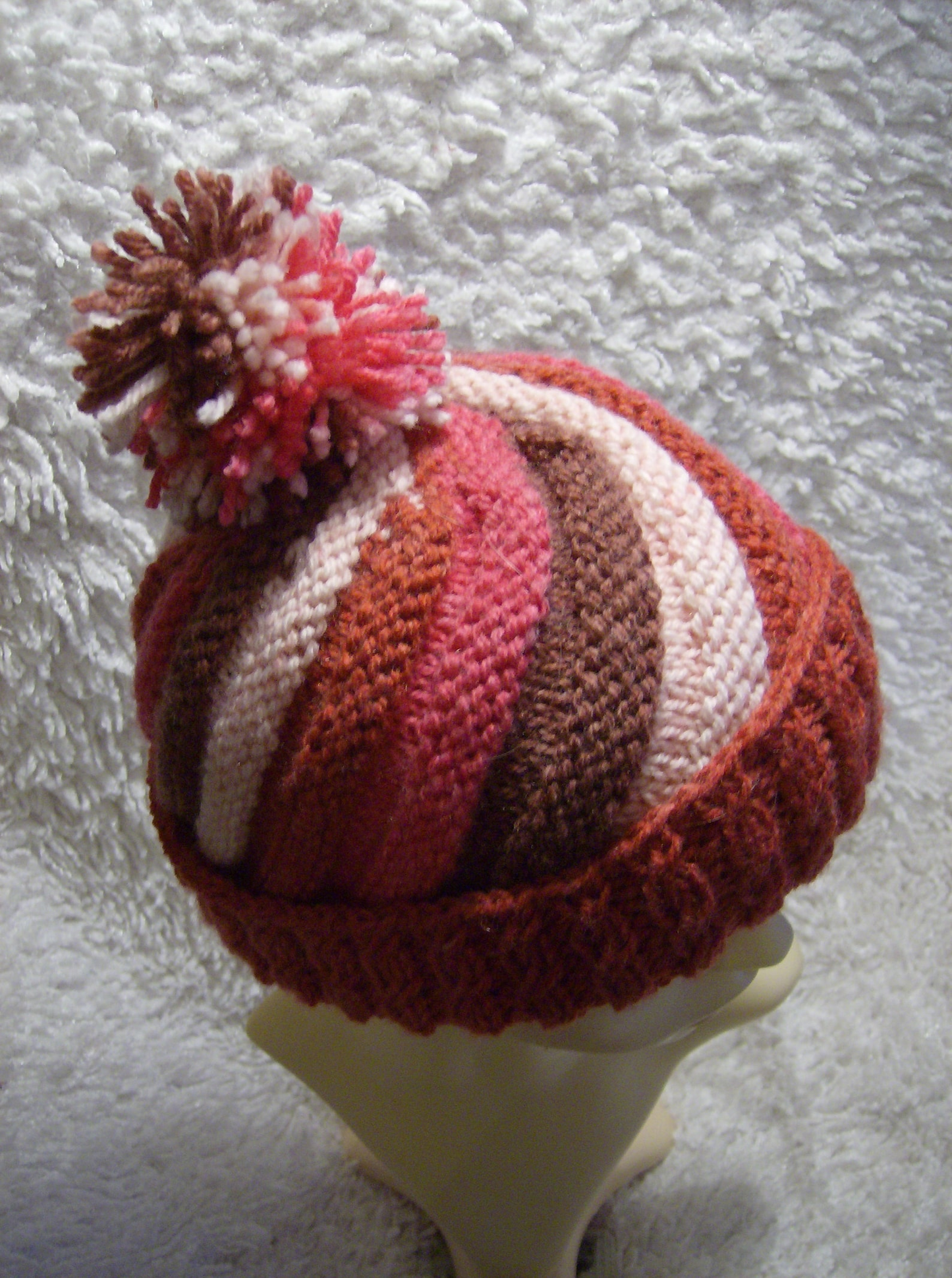 Rasberry Swirl Knitting Pattern