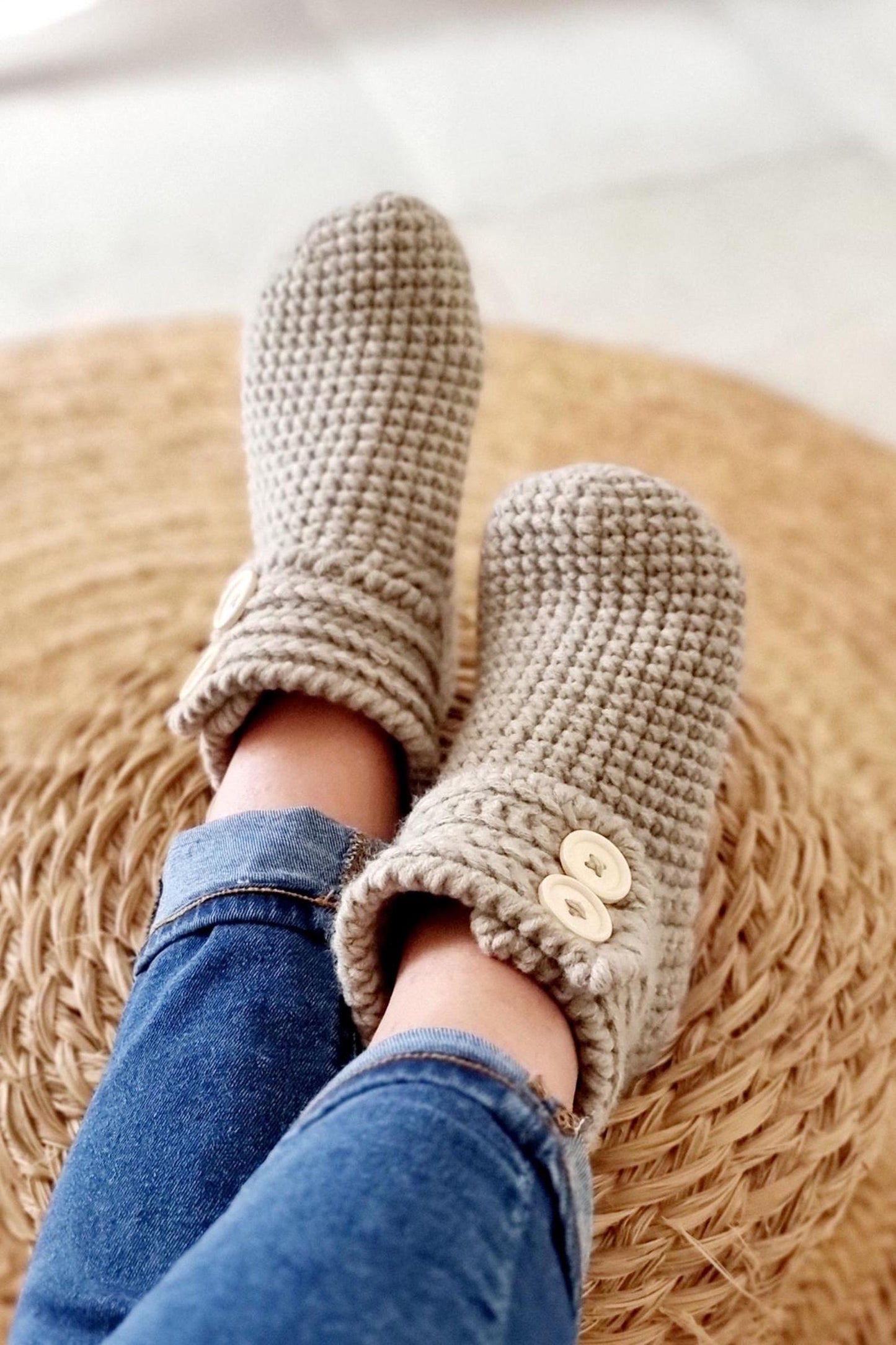 socks for every size, easy crochet pattern